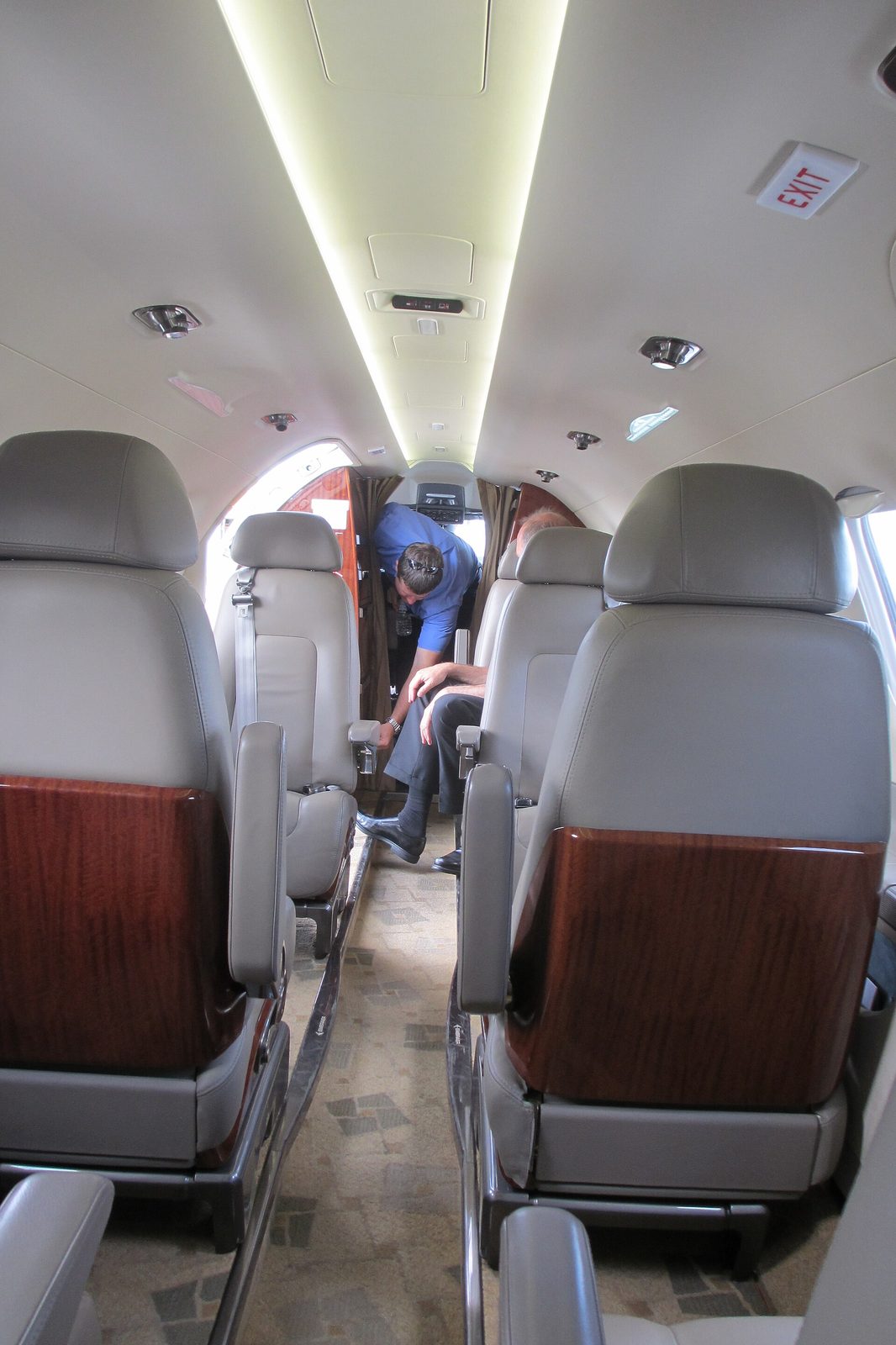 Embraer EMB-505 Phenom 300 cabin with passengers
