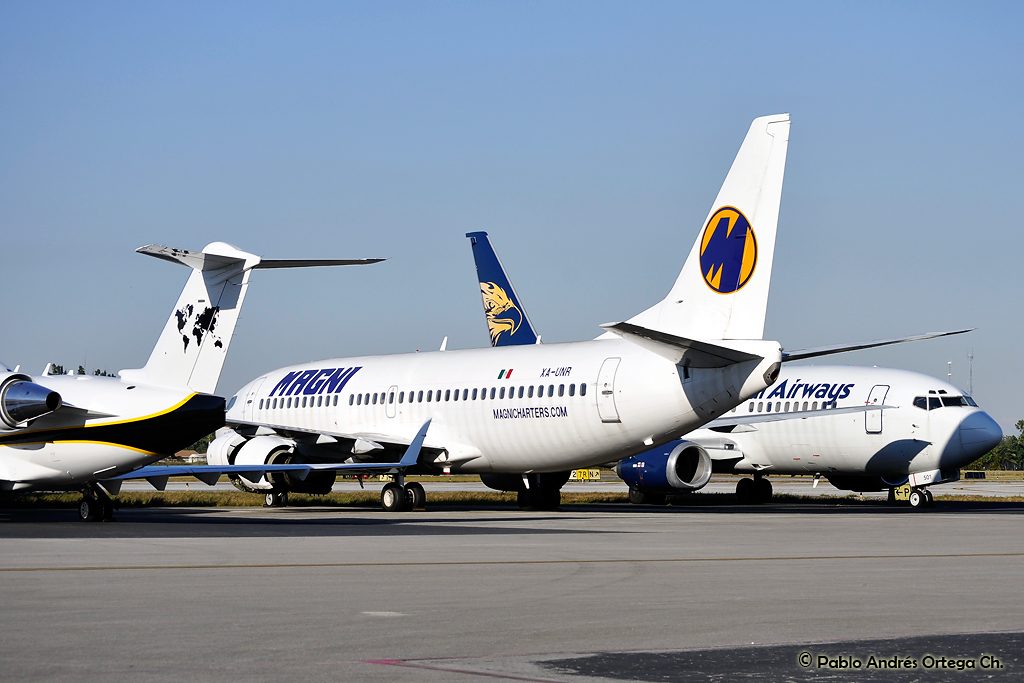 737s en Opa-locka (8203524115)