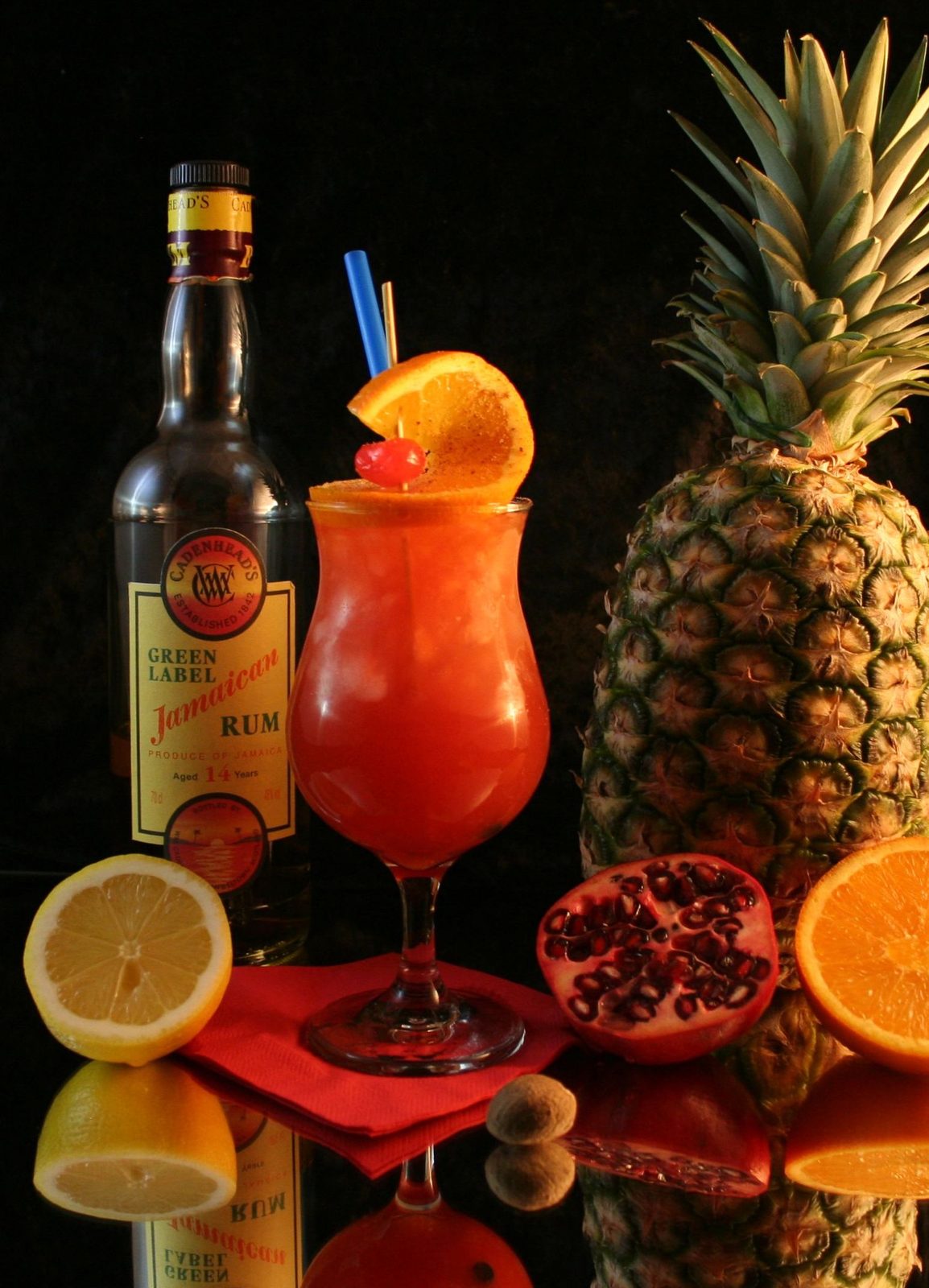 A rum planter&rsquo;s punch